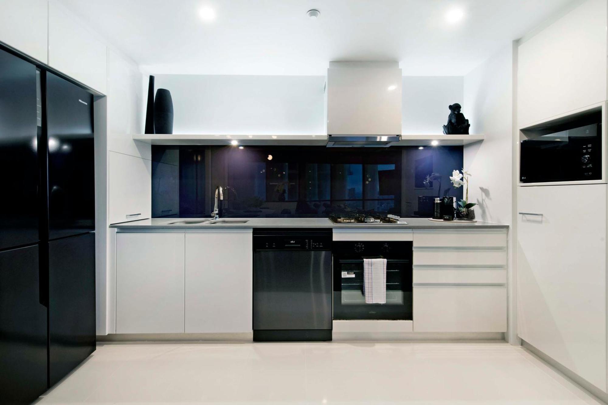 Ocean View Apartments With Balcony - Circle On Cavill - Central Location! - Self Contained & Privately Managed Gold Coast Exterior photo